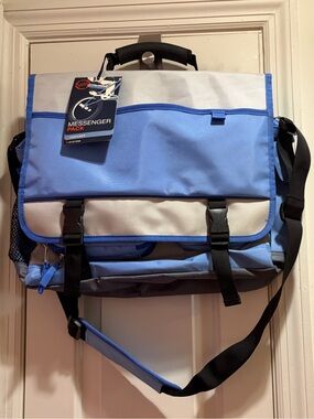 NWT GAP Light Blue and Gray Padded Messenger Bag